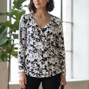 Talbots‎ Navy Blue White Floral Wrap Top XL Stretch Rayon Lightweight Casual